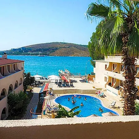 Oscar Seaside & Ξενοδοχείο 4*