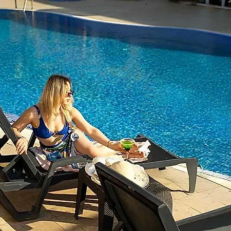 Ξενοδοχείο Oscar Seaside &