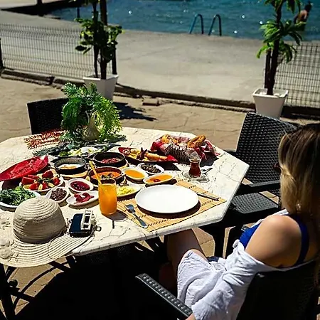 Ξενοδοχείο Oscar Seaside &
