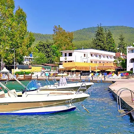 Oscar Seaside & Ξενοδοχείο Irmene